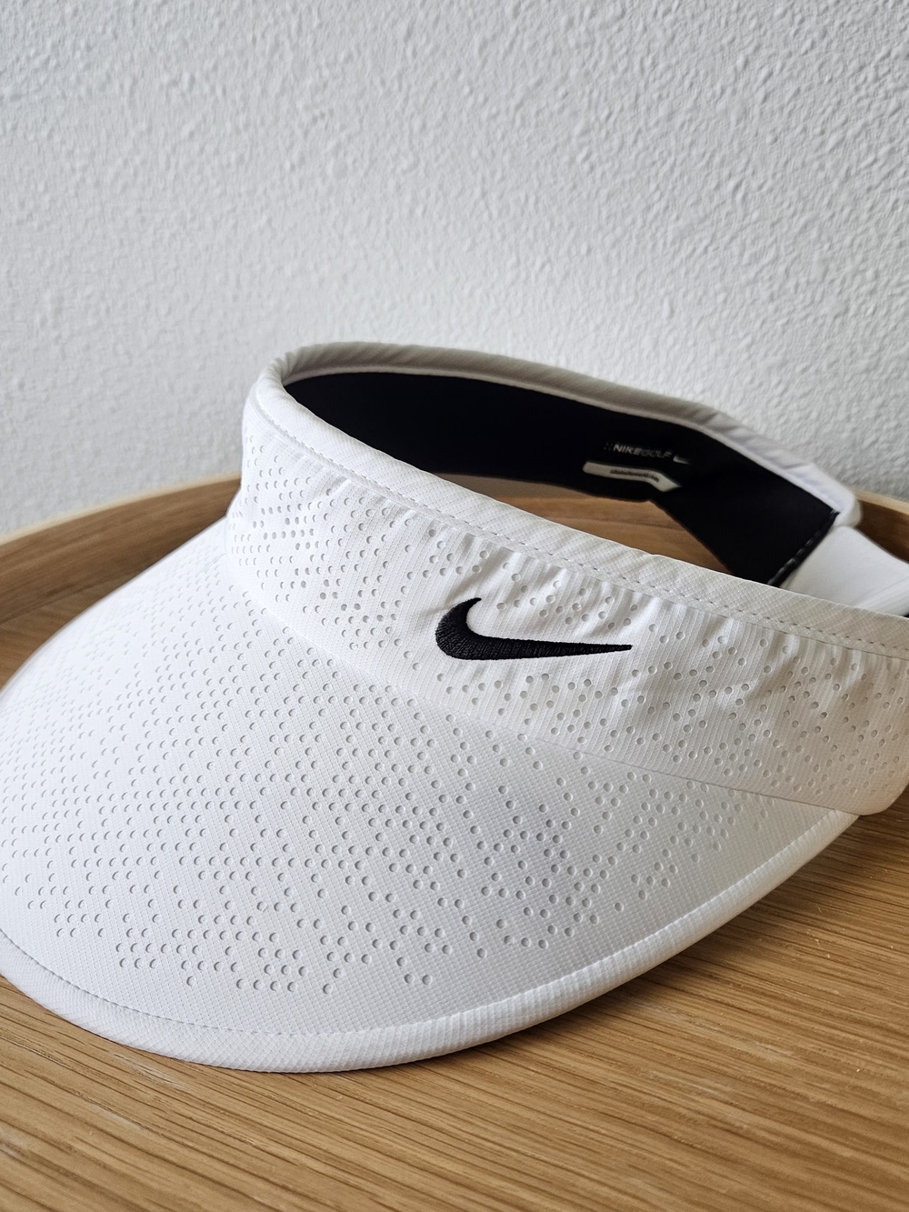Nike Golf Women’s White Visor with Black Swoosh